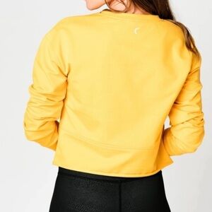 ZYIA Active Cropped Crewneck in Mustard Yellow Size Large